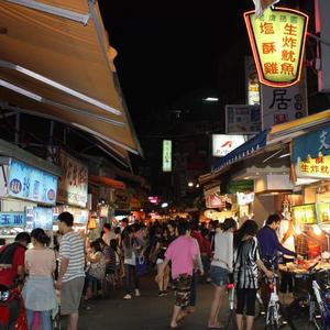 男模全身脱的精光GαyGAY
